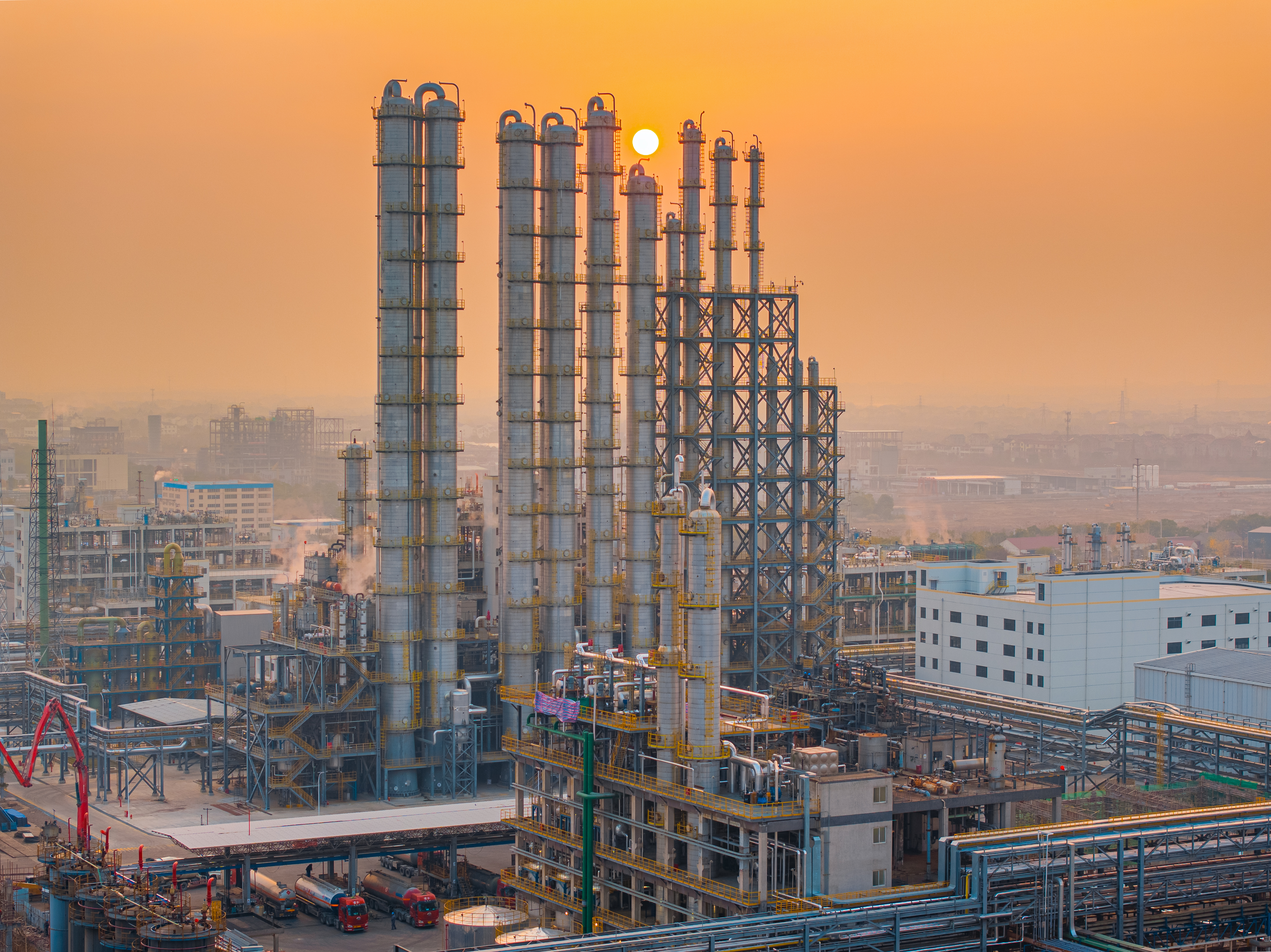 30萬噸有機硅單體精餾裝置